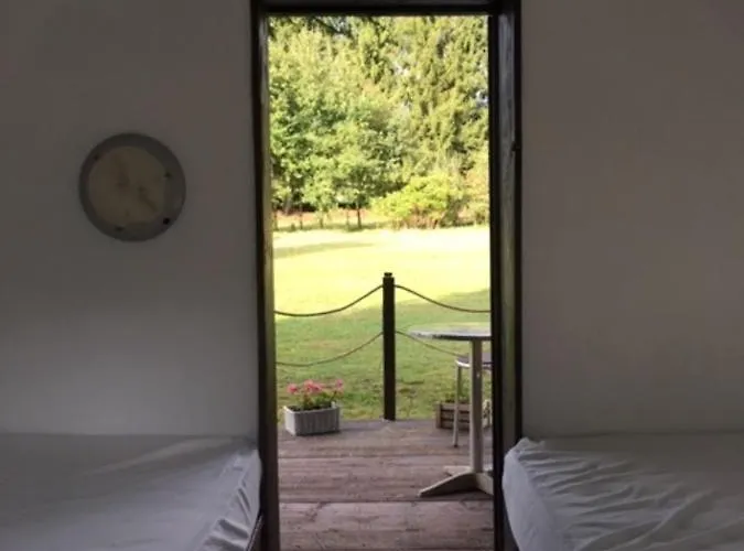 Charming 2-bed In Domfront-en-poiraie * Perrou