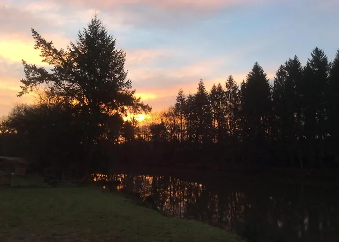 Charming 2-bed In Domfront-en-poiraie Perrou